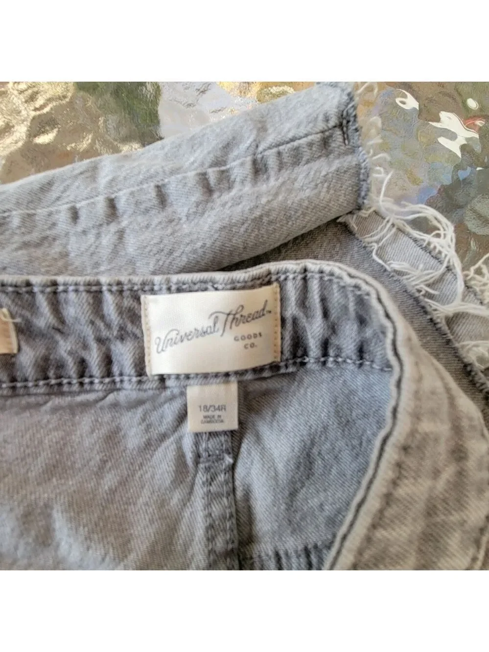 NWT Universal Thread jean shorts size 18